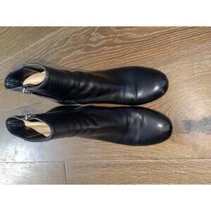 Gianvito Rossi Chic Black Leather Women's Ankle Boots with Block Heel